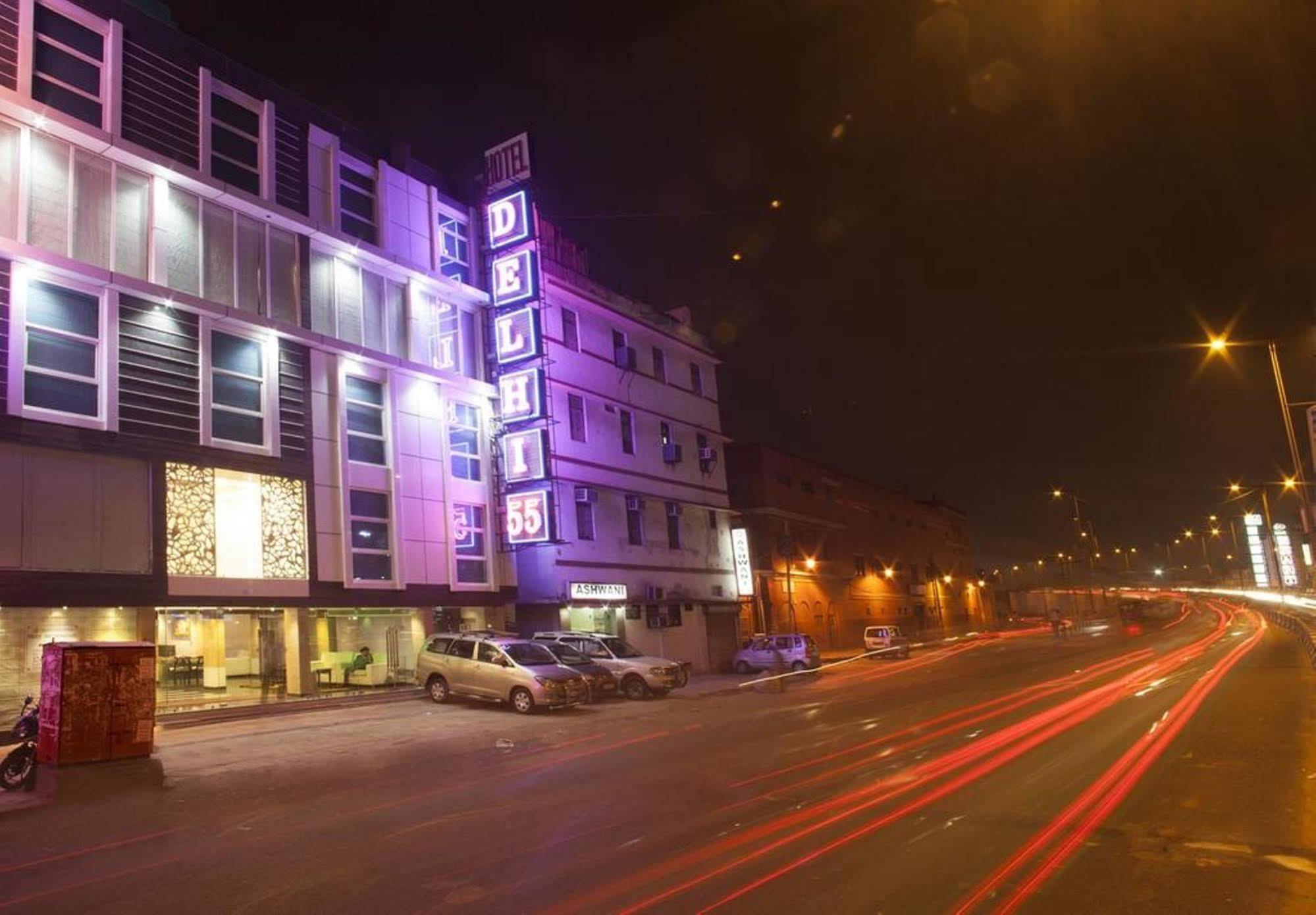 Hotel Delhi 55 @ New Delhi Railway Station Nova Deli Exterior foto